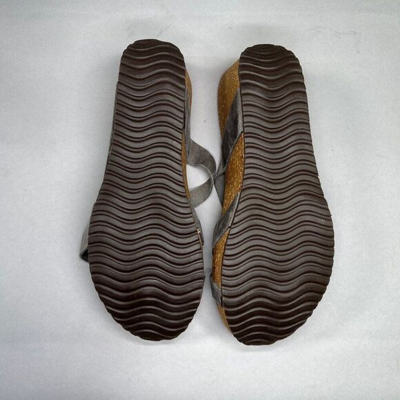 Bio Gold Sandals Women's 8 Gray Wedge Cork Leather Bohemian Comfort Strappy - Picture 7 of 8